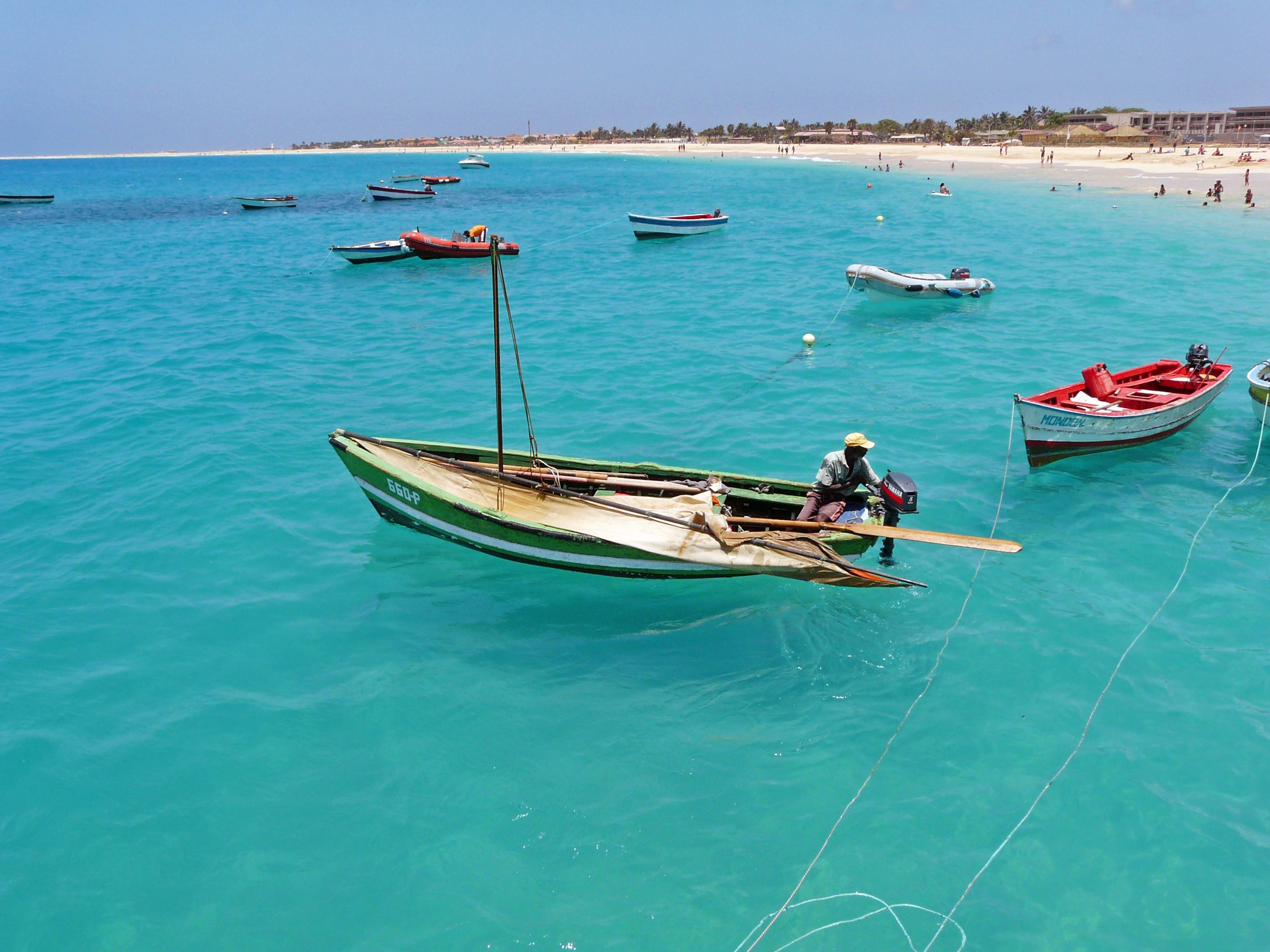 ✈️ Ilha do Sal, praia e calor ⛱️ Voos Diretos desde Lisboa ou Porto com Hotel 5* com piscina | Cabo Verde