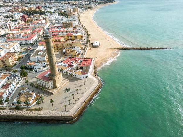 🏖️ Hotel 4* familiar em frente à praia para uma experiência única | Costa Ballena