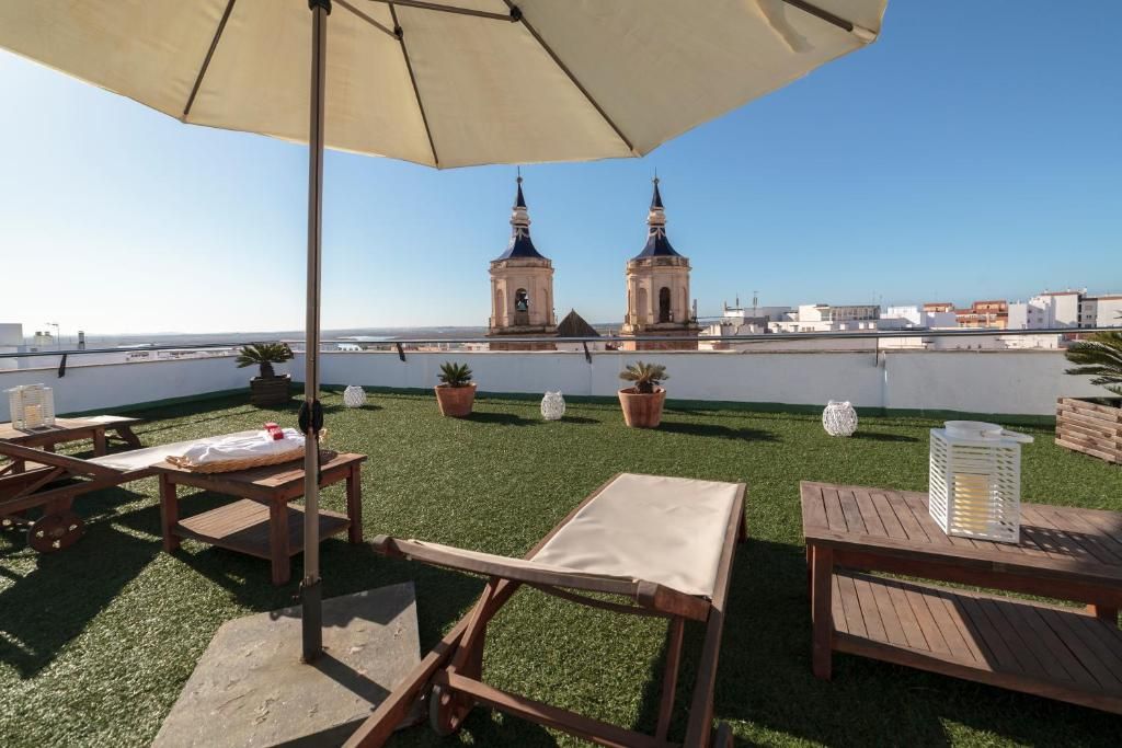 🏖️¡EL FRÍO EN CÁDIZ SE PASA MEJOR!🌊😉 Desde 2 noches: Hotel 4⭐ con desayuno en San Fernando y a 15 min en coche de la playa
