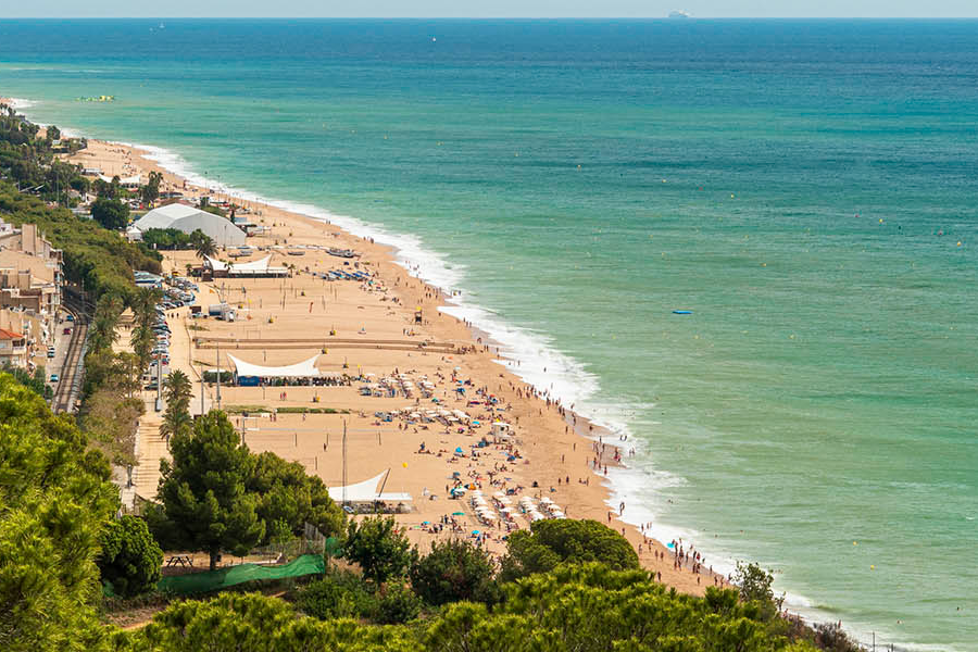 ✈️ Tudo Incluído na Costa de Barcelona ☀️ Voos Diretos do Porto + Hotel perto da Praia