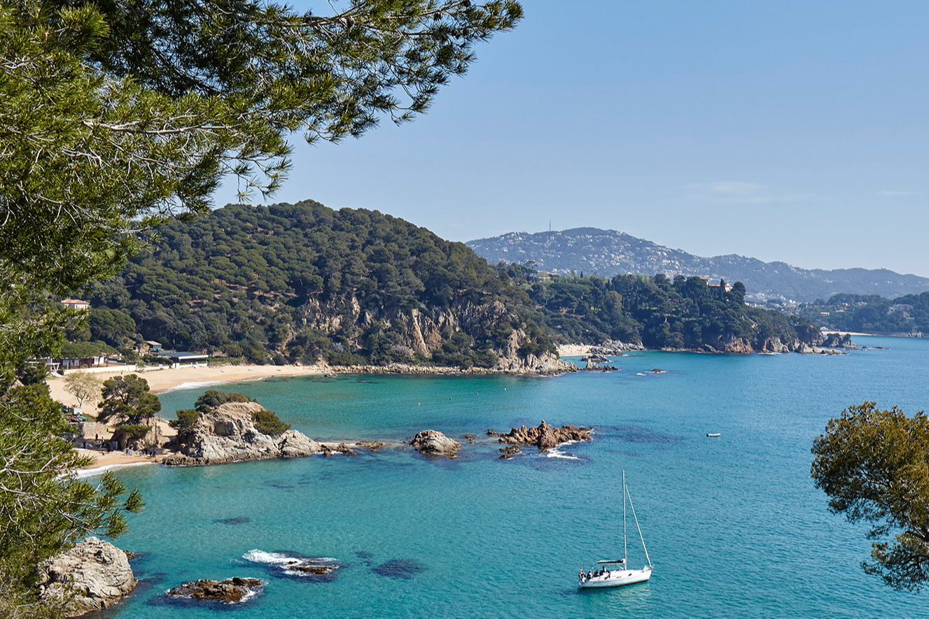 Déjate llevar a la Costa Brava con Desayuno y Cena☀Lloret de Mar☀ Déjate llevar a la Costa Brava con Desayuno y Cena☀Lloret de Mar☀