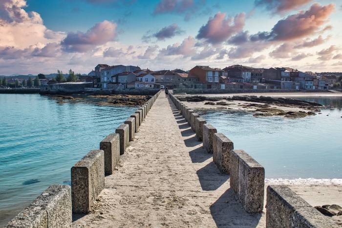 🍷🏖️¡VERANO CON ENCANTO EN LA COSTA GALLEGA!🐚🦀 Desde 2 noches: Hotel con desayuno cerca de la playa | Cambados