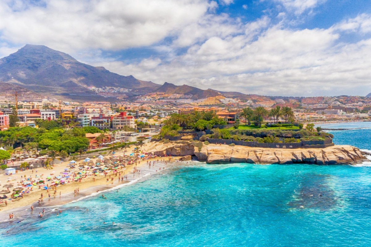🗾🌋TENERIFE ¡VEN AL BUEN CLIMA CON MEDIA PENSIÓN!🌞🏖️ Desde 4 noches: Hotel 4★  a 300 m de la playa y con vistas al Atlántico | Puerto de la Cruz