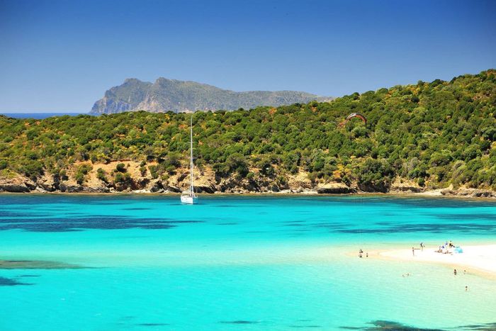 🍋¡VERANO EN CERDEÑA!🍝 Desde 6 noches: Ferry con tu coche + Apartamentos céntricos a un paso de la playa | Badesi