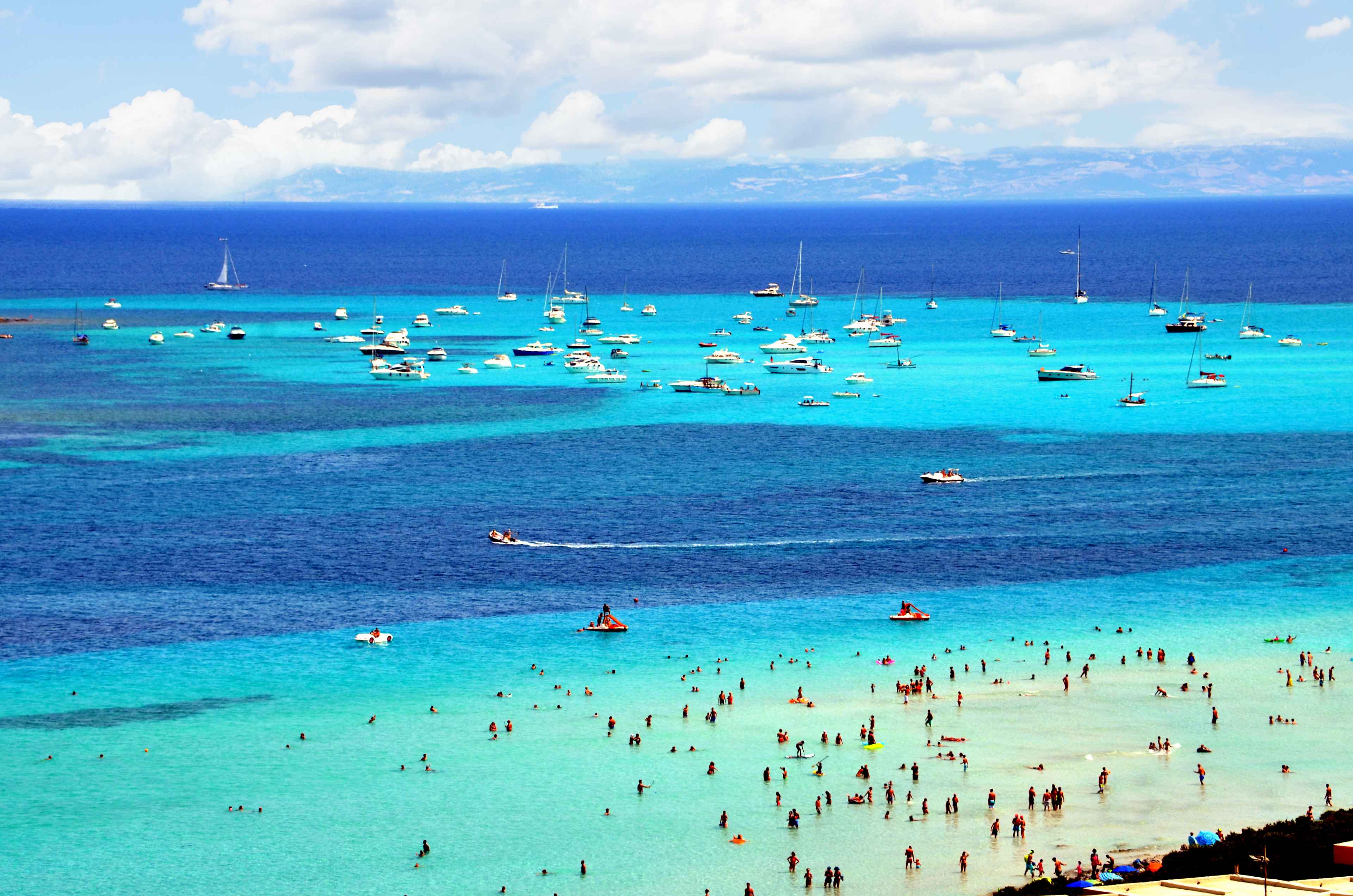 🌅 ¡DESCUBRE EL PARAÍSO MEDITERRÁNEO DE CERDEÑA❤️‍🔥 Viaje en Ferry con coche incluido y Hotel 3*