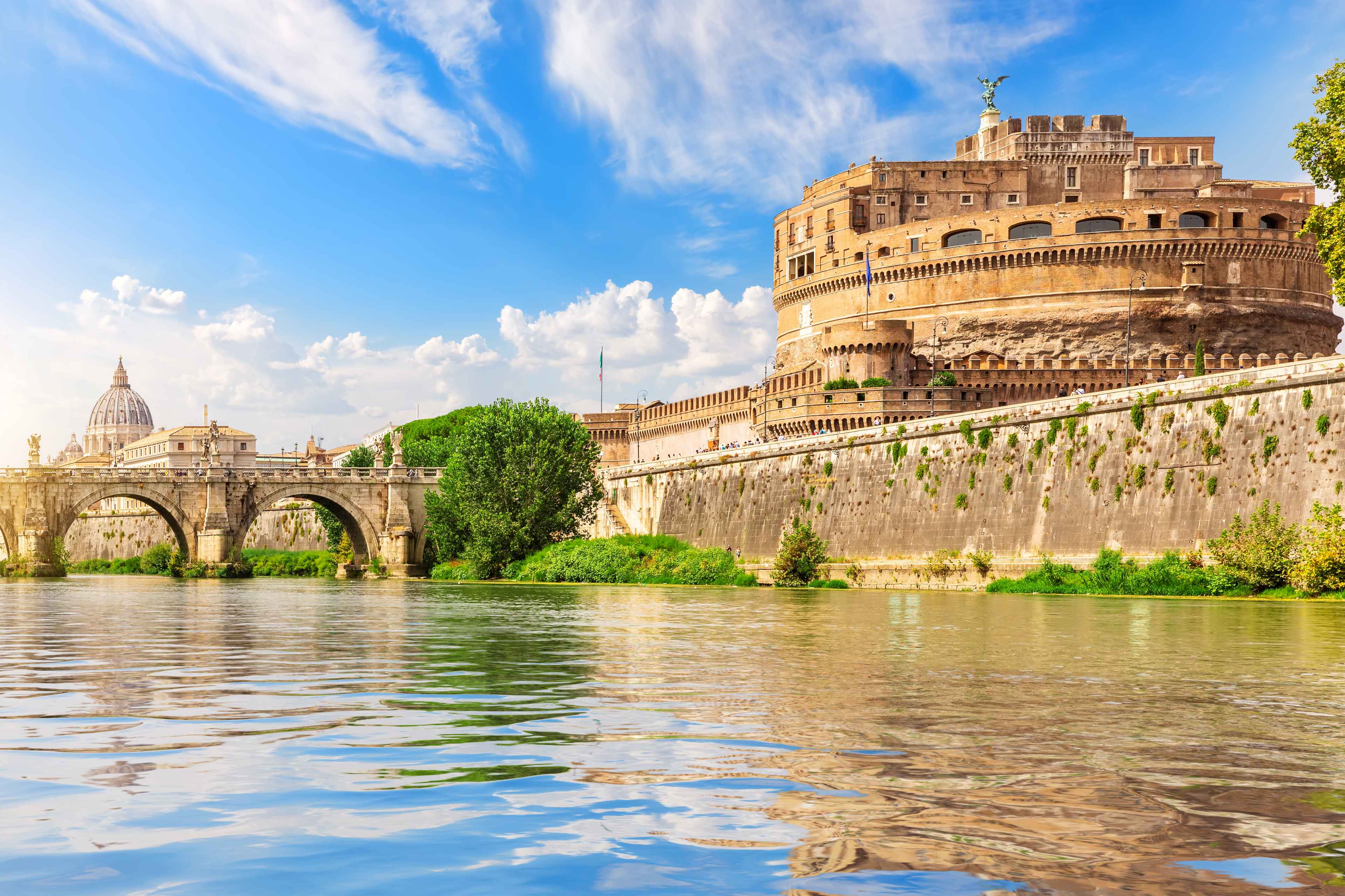 🏟️¡ROMA, LA CIUDAD ETERNA DESDE 2 NOCHES!💞🏦 Hotel 3* con desayuno en una excelente ubicación ¡Opción de añadir actividad!