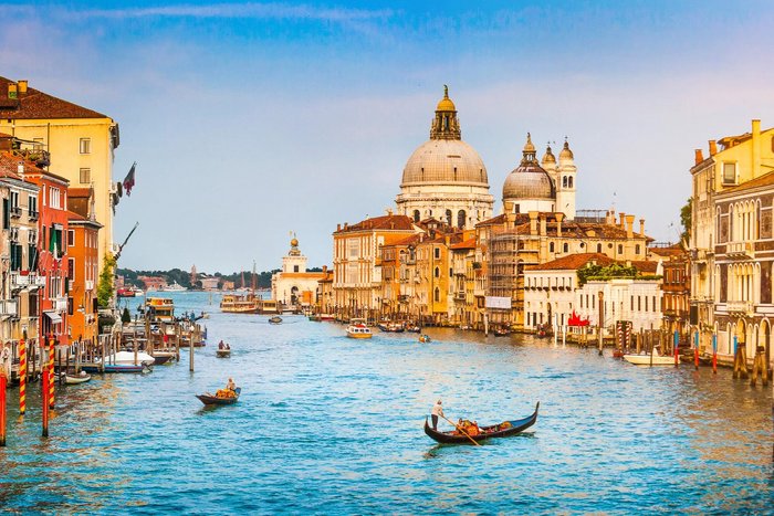 ✈️🛶 A Cidade Submersa de Itália: Voos diretos + Hotel com pequeno-almoço incluído | Veneza