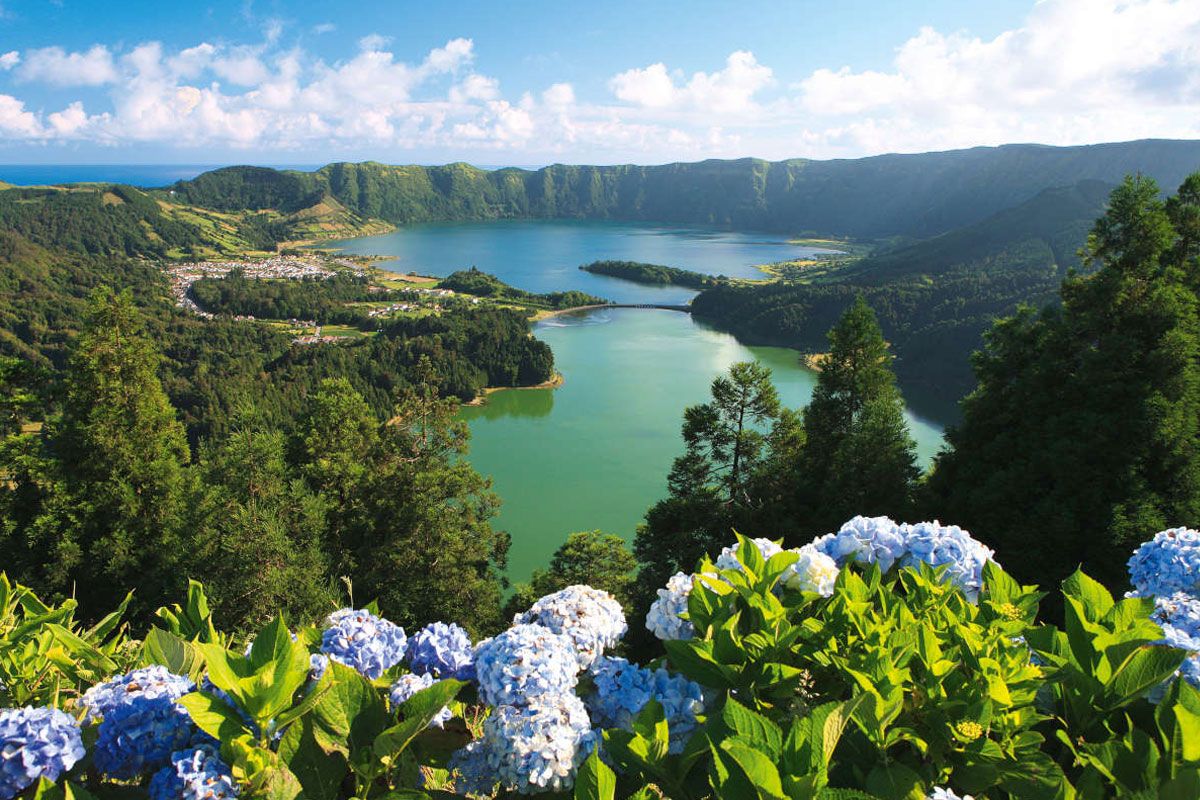 💚¡7 NOCHES EN AGOSTO EN LAS ISLAS AZORES CON DESAYUNO! 🌋🌄 Vuelos directos + Hotel 4* + Traslados | ✈️Madrid y Barcelona