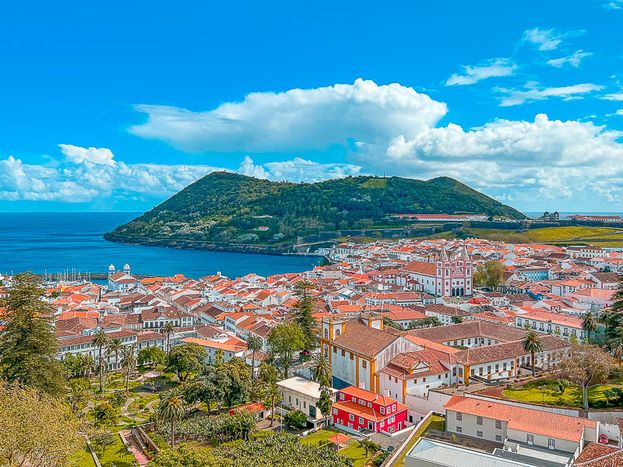 ✈️🩵 Ilha Terceira: Voos desde Lisboa e Porto + Hotel 5* com pequeno-almoço | Açores