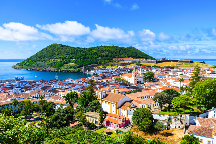 ✈️🩵 Ilha Terceira: Voos desde Lisboa e Porto + Hotel 5* com pequeno-almoço | Açores