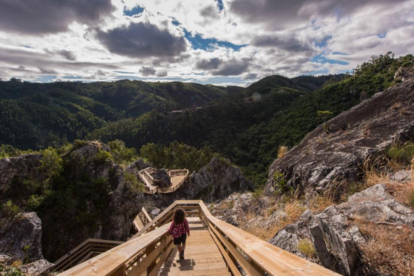 🍀 Fique num Hotel 4* com Spa e Explore uma Encantadora Aldeia de Xisto 🏠 