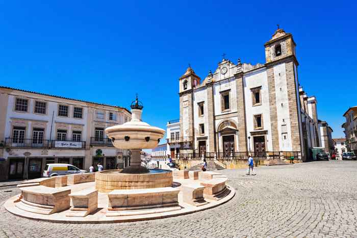 ⭐ Autêntico e Único... Hotel Boutique 4* localizado à entrada da Muralha com pequeno-almoço incluído | Évora