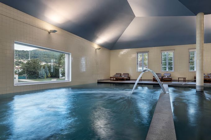 💦¡VERANO RELAX EN EL NORTE DE PORTUGAL!🌲Hotel 4⭐ con desayuno y 1 acceso por día a piscina climatizada termal | Pedras Salgadas 