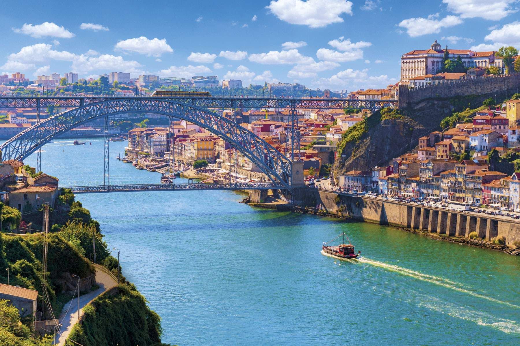 ESCAPADA CON ENCANTO A PORTUGAL 🌉 ✨ Oporto en Hotel 3* con Desayuno y ruta en barco por el Duero | Portugal ESCAPADA CON ENCANTO A PORTUGAL 🌉 ✨ Oporto en Hotel 3* con Desayuno y ruta en barco por el Duero | Portugal