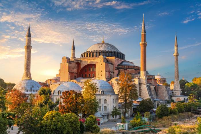 ✈️🕌 ¡UNA UBICACIÓN PRIVILEGIADA EN ESTAMBUL!🌉Desde 3 noches: Hotel 4★ con desayuno en el casco antiguo al lado de la Mezquita Azul | Turquía