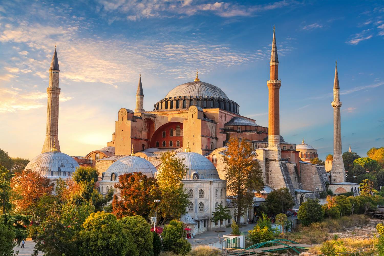 ✈️🕌 ¡UNA UBICACIÓN PRIVILEGIADA EN ESTAMBUL!🌉Desde 3 noches: Hotel 4★ con desayuno en el casco antiguo al lado de la Mezquita Azul | Turquía