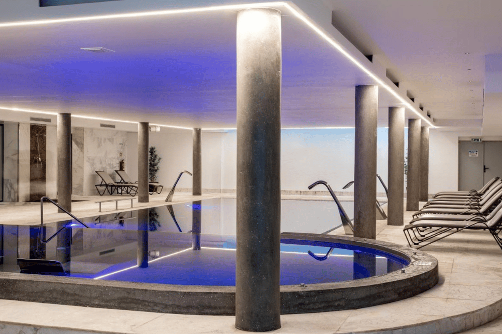 Porta do Sol 4*, com piscina exterior e acesso a Spa