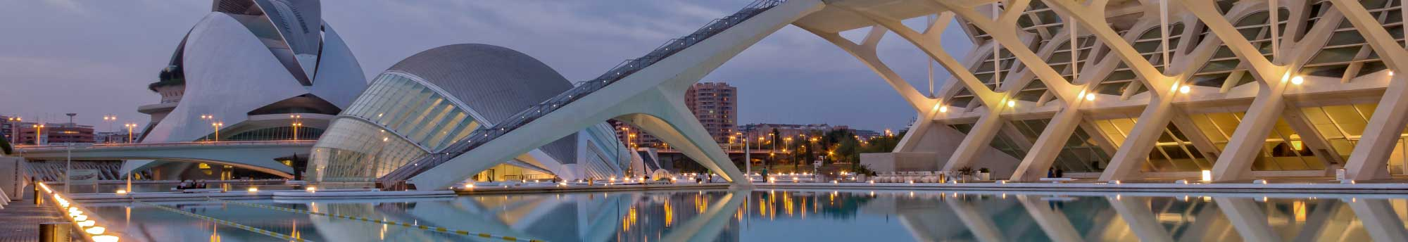 Viaje a Valencia: Ferry + Hotel