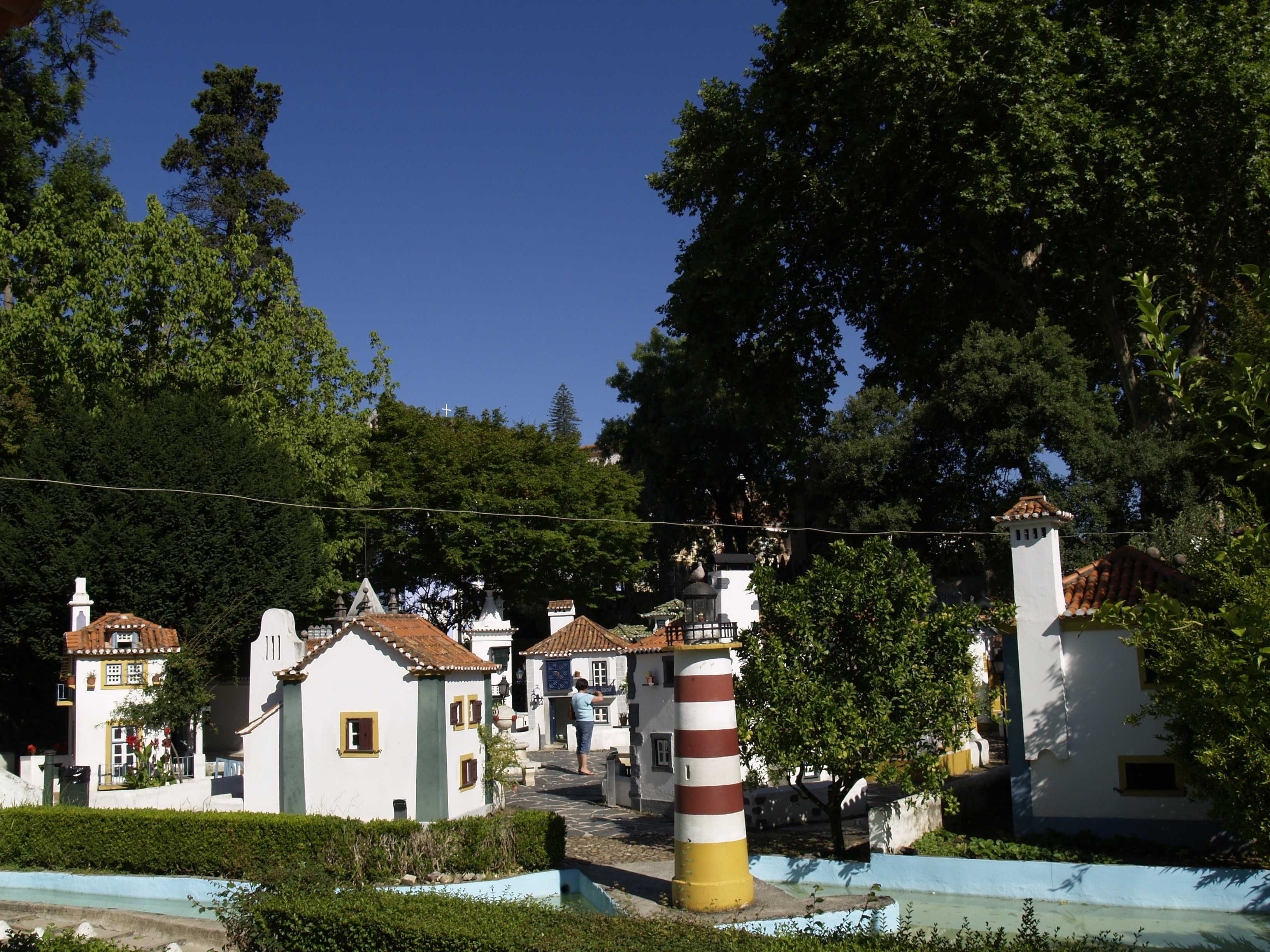 Portugal Dos Pequeñitos-3