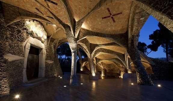 Cripta Gaudí e Colónia Güell-4