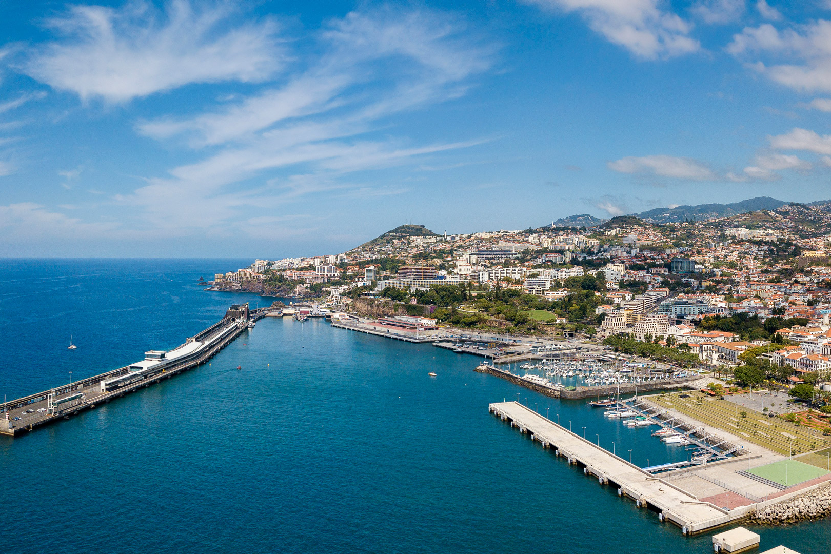 Escapadinha ou Férias prolongadas, relaxe neste Hotel 4* perto do Lido | Madeira