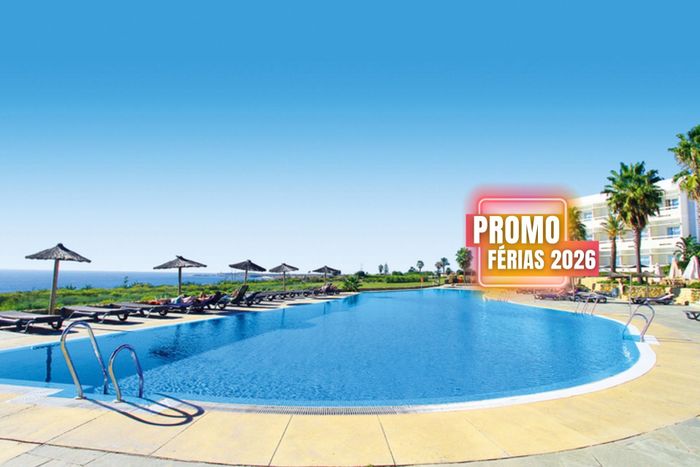 🏖️ Verão em Cádiz com Hotel 4* em Meia Pensão e Vistas para o Mar | Conil de la Frontera