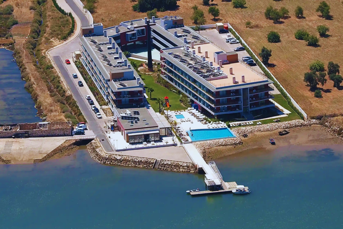 🌞 Espetacular Hotel 4* Spa com Piscina Infinita e Vista Rio | Ferragudo