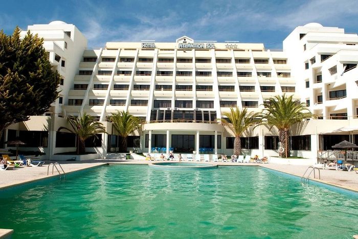 🏖️ Espetacular Hotel perto da Praia com acesso à piscina interior e pequeno-almoço incluído | Figueira da Foz