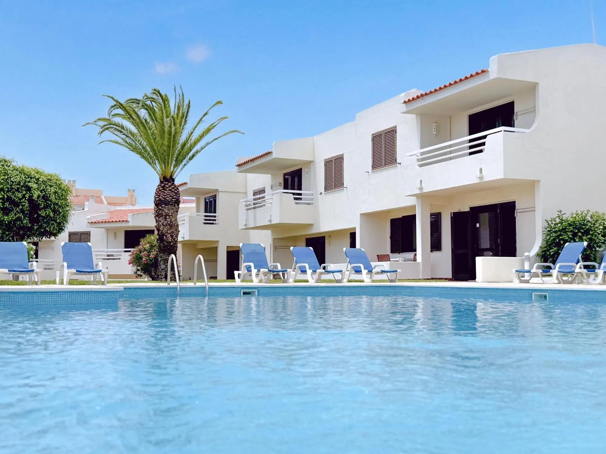 🏖️ Férias no Algarve com Apartamentos Familiares a Pouco Tempo da Praia | Albufeira 🏖️ Férias no Algarve com Apartamentos Familiares a Pouco Tempo da Praia | Albufeira