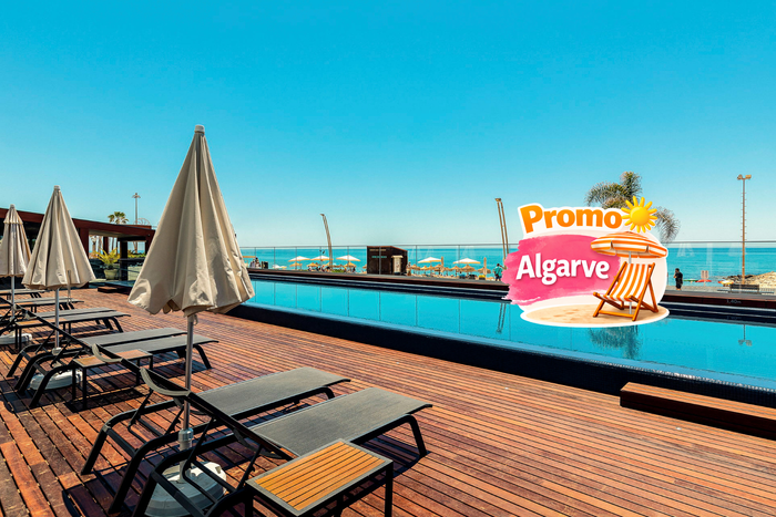 🏖️ Mesmo em frente à praia! Hotel recentemente renovado com pequeno-almoço incluído | Quarteira