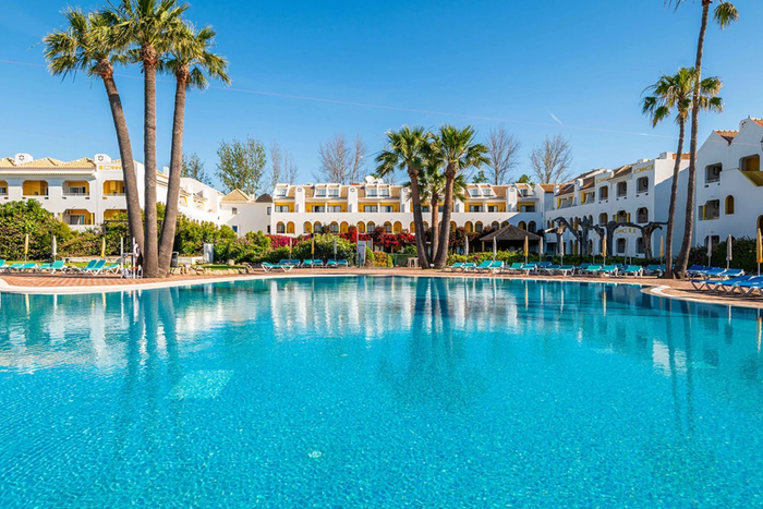 💦 Escapadinha ou Férias? Em frente à Ria Formosa, descanse em Hotel com piscinas | Tavira