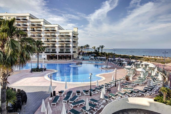 🌼¡PEÑISCOLA 4* CON DESAYUNO! 🏰🏖️Alójate frente al mar y disfruta del Mediterráneo 📍 Castellón
