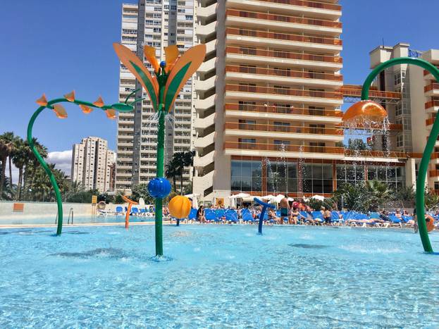 🩴 Relax, Spa e Diversão perto da Praia! Hotel 4* com piscinas perfeito para dias de calor | Benidorm