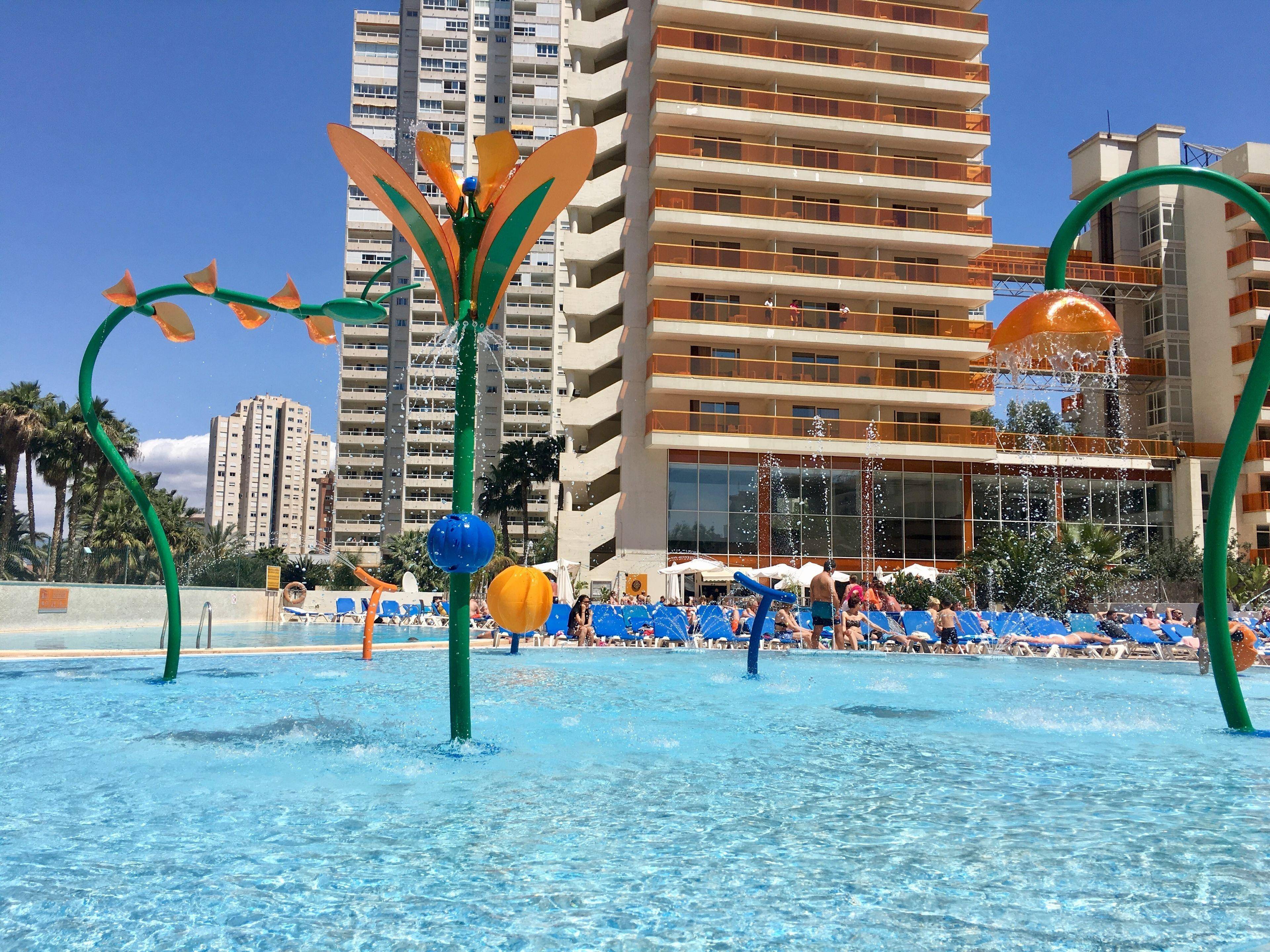🩴 Relax, Spa e Diversão perto da Praia! Hotel 4* com piscinas perfeito para dias de calor | Benidorm 🩴 Relax, Spa e Diversão perto da Praia! Hotel 4* com piscinas perfeito para dias de calor | Benidorm
