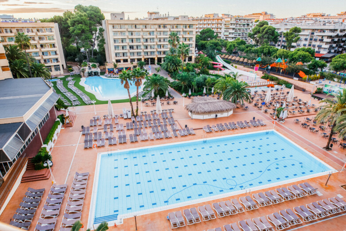 ✨ Férias inesquecíveis em Hotel com Escorregas Aquáticos | Salou