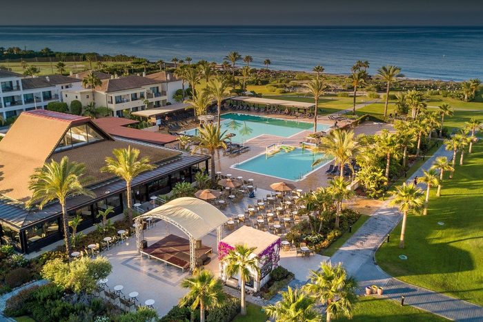 😎 Hotel 4* na Costa Granadina com charme mediterrânico, piscinas e em frente à praia | Motril