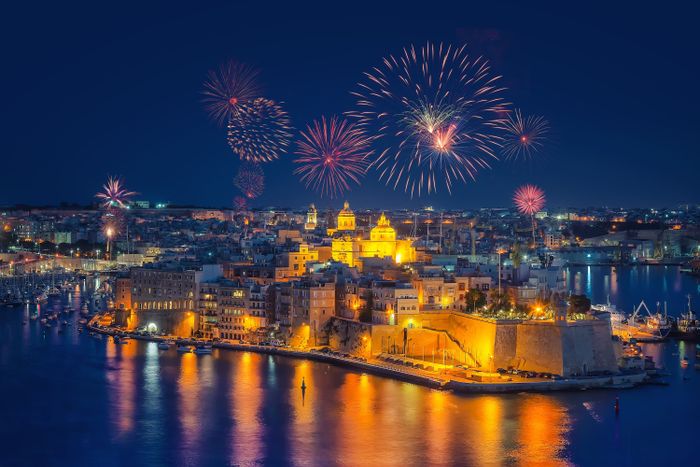 ✈️🎆 Fim de Ano na Jóia do Mediterrâneo: Voos diretos + Hotel | Malta