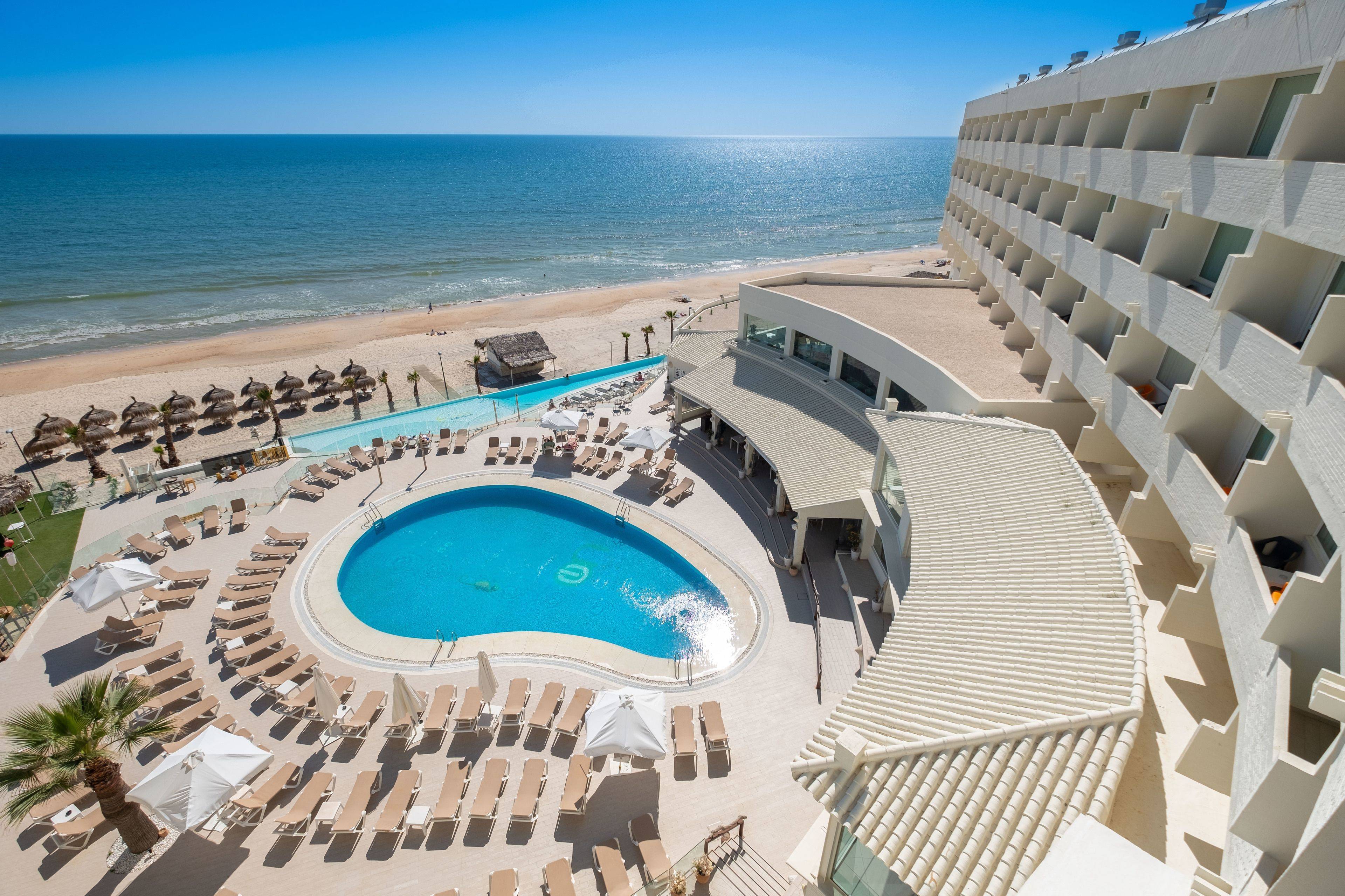 🏖️ Resort 4* com opção de Pensão Completa em Primeira Linha de Praia | Matalascañas 🏖️ Resort 4* com opção de Pensão Completa em Primeira Linha de Praia | Matalascañas