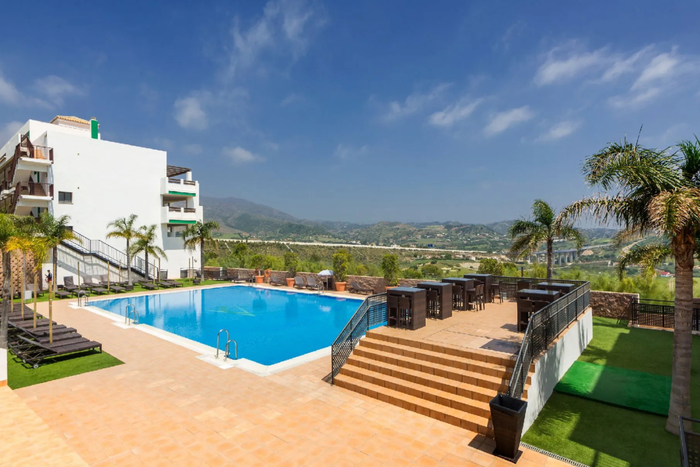 🏖️ Hotel 4* com Piscina perto de Marbella | Estepona