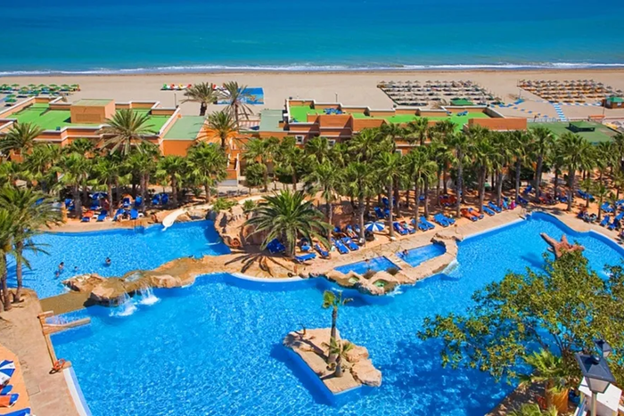 🧡 Magníficas Férias em Hotel 4* pertinho da Praia | Roquetas de Mar