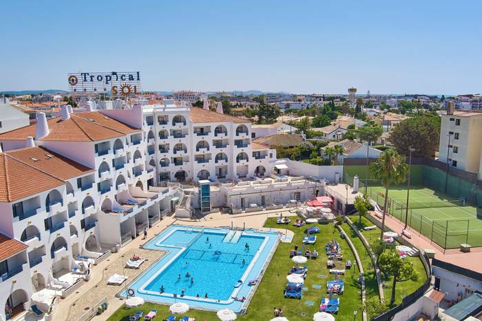 🏖️ Apartamentos ou Estúdios em Aparthotel 4* com Piscina | Albufeira