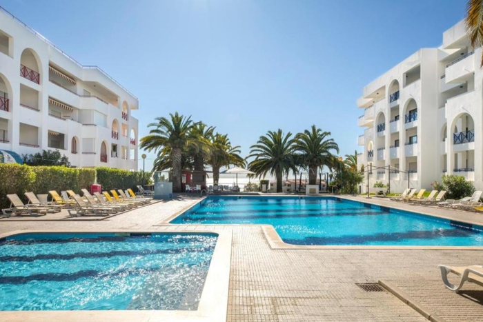 🍍 Relax em Apartamentos com opção de Tudo Incluído | Armação de Pêra