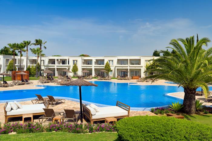 🏖️ Resort 4* em Chiclana de La Frontera perto da Praia | Cádiz