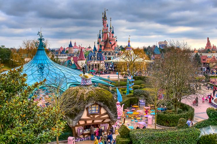 🏰 Escapadinha à Disneyland® Paris ⭐ Hotel + Bilhetes para os Parques⭐