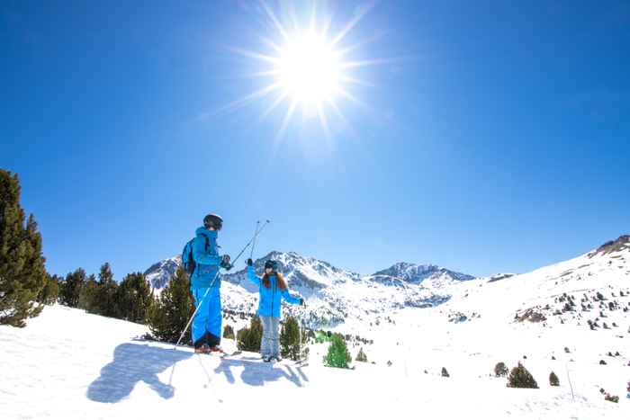 ⛷️¡ESQUÍA DONDE QUIERAS EN GRANDVALIRA! ⛰️3 estaciones en un mismo Forfait | Hotel 3* en Andorra + Forfait