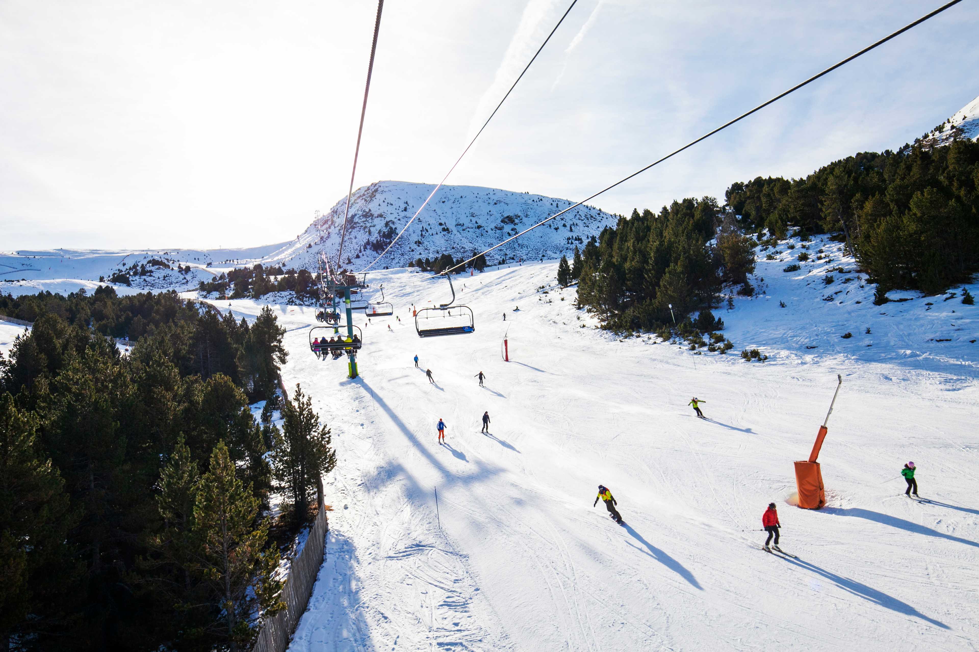 ❄️ A poucos minutos das pistas! Hotel 4* em Escaldes com localização premium + Forfait Grandvalira incluído | Andorra
