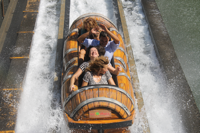 🎢🏴‍☠️ISLA MÁGICA O AGUA MÁGICA🛝💦 ¡El plan del verano está en Sevilla!👨‍👩‍👧‍👦🔝 Hotel 4★+ Entradas  | Sevilla
