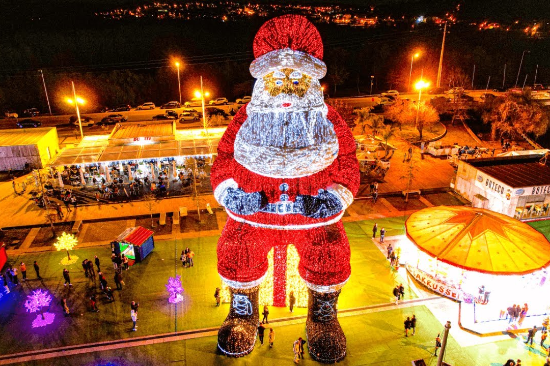 🎅 O maior Pai Natal do Mundo! Escapadinha em Hotel 4* | Águeda 🎅 O maior Pai Natal do Mundo! Escapadinha em Hotel 4* | Águeda