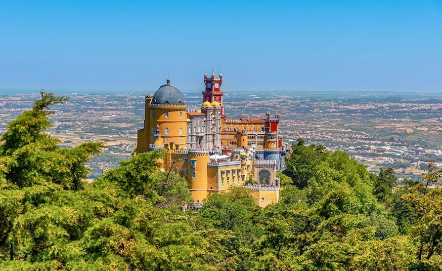 Parque e Palácio da Pena, um lugar mágico na Serra! Hotel com Pequeno-Almoço e bilhetes incluídos | Sintra