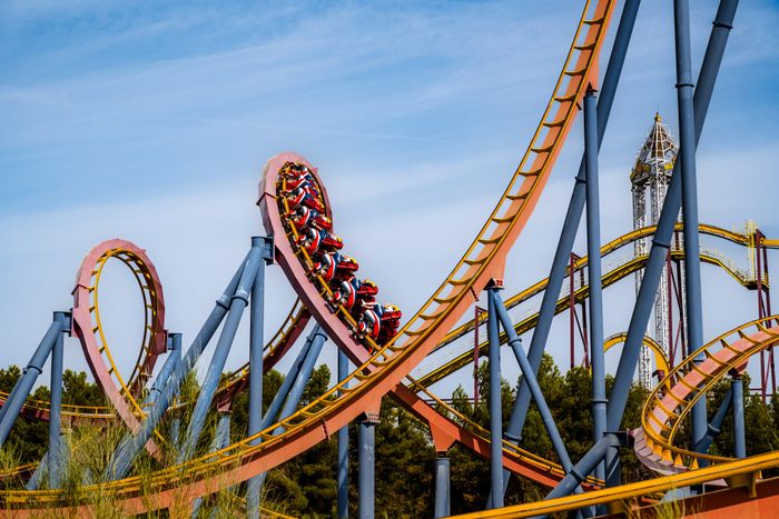 🎢¡VEN A DIVERTIRTE AL PARQUE WARNER DE MADRID!🦸🏼 Alójate a 10 min🚗 del parque con entradas de 1 día y opción de Warner Beach